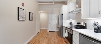 Hip Dtwn Apt W/ Arcade & Gym