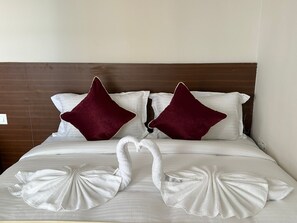 Seprai antialergi, kedap suara, Wi-Fi gratis, dan seprai linen