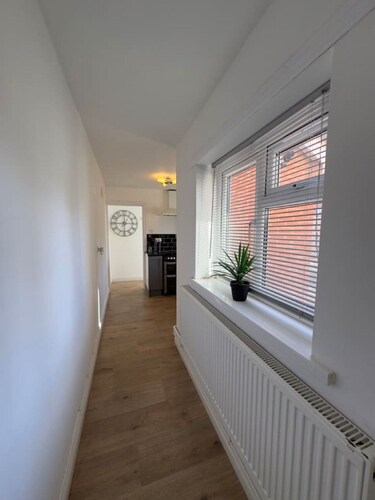 Travellers Choice! 3Bed Home SmartTv Gated Parking