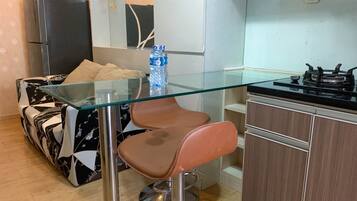 Apartemen Deluks (queenbed) | Dapur pribadi