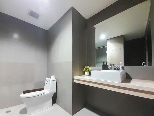 Comfort Stay 1BR at Patraland Amarta Apartment