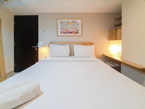 Deluxe Apartment (kingbed) | 1 bedroom, free WiFi, bed sheets - Comfort Stay 1BR at Patraland Amarta Apartment (Ngaglik)