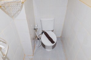豪華公寓 (queenbed) | 浴室 | 淋浴設備、免費盥洗用品、毛巾