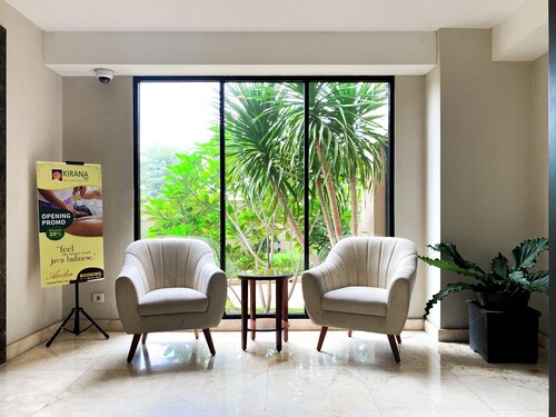 Spacious and Comfort Studio Apartment at Azalea Suites