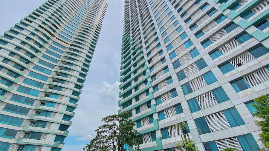 Homey and Restful Studio Grand Kamala Lagoon Apartment