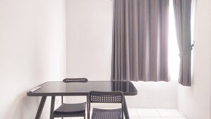 Ảnh chưa phân loại, 3 trong số 18 ảnh, nút