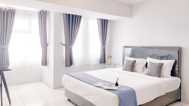 Ảnh chưa phân loại, 1 trong số 18 ảnh, nút