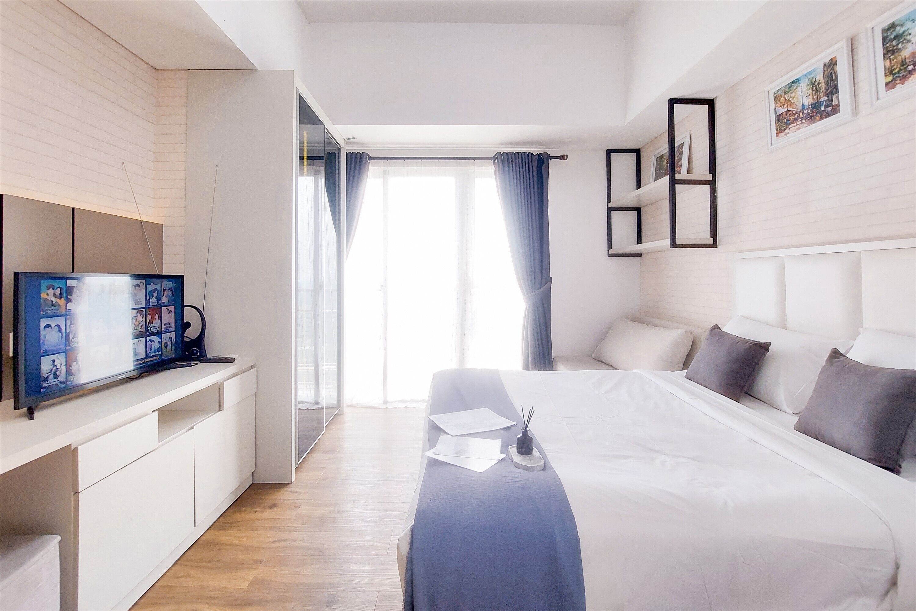 Deluxe Studio (queenbed) | Bed sheets