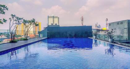 Comfy and Minimalist Studio Apartment at Evenciio Margonda