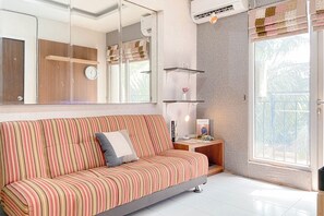 Deluxe Apartment (twin) | Living area