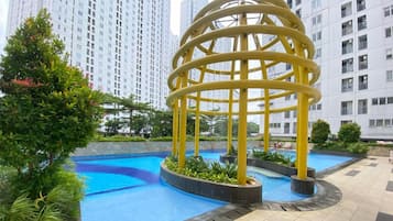 Kolam renang outdoor