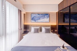 Deluxe Apartment (queenbed) | 3 bedrooms, free WiFi, bed sheets - Big Spacious and Homey 3BR at Sky House BSD Apartment (Pagedangan)