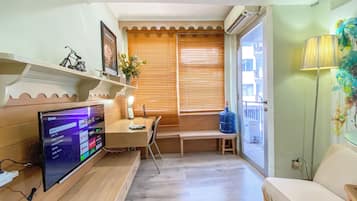 Deluxe Apartment (twin) | Living area