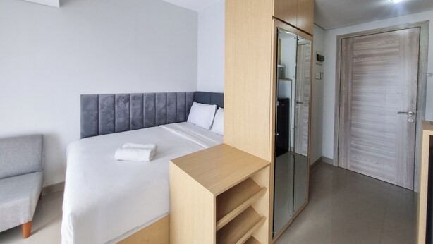 Deluxe Studio (queenbed) | Free WiFi, bed sheets - Cozy Living Studio at Taman Melati Sinduadi Apartment (Pogung Lor)