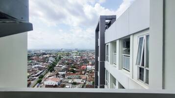 Deluxe Studio (queenbed) | View from room