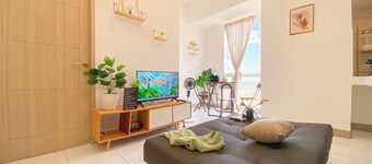 Fancy and Homey 2BR at Tokyo Riverside PIK 2 Apartment