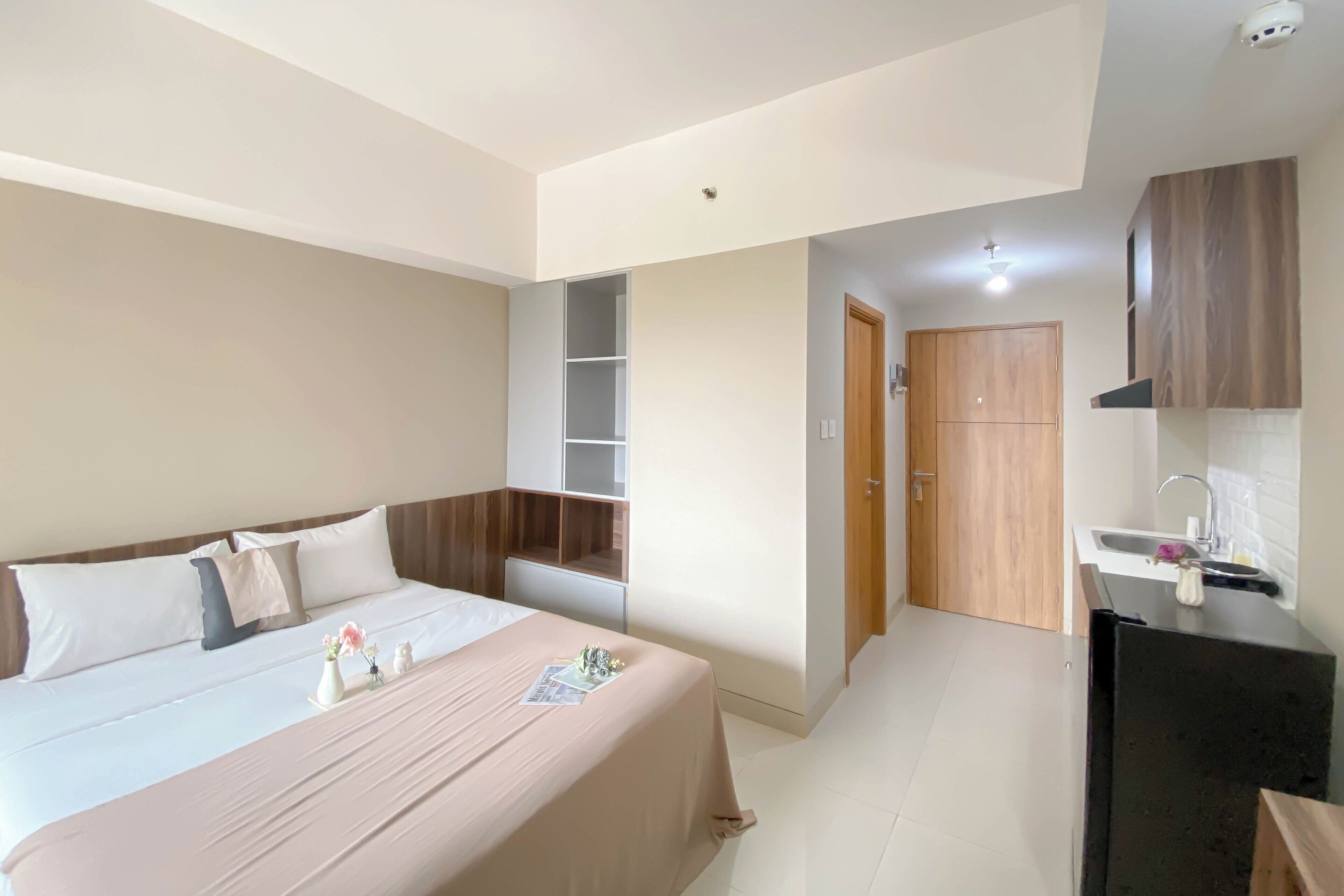Deluxe Studio (queenbed) | Bed sheets