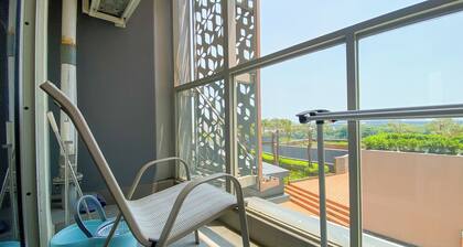 Great Location and Homey Studio Gold Coast Apartment near PIK