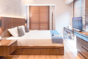 Deluxe Apartment (kingbed) | 2 bedrooms, free WiFi, bed sheets - Chic 2BR at M-Town Signature Apartment (Gading Serpong)