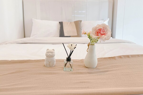 Homey Studio Apartment At Tokyo Riverside Pik 2 - Jakarta