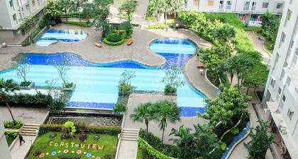 Minimalist and Cozy 1BR Green Bay Pluit Apartment