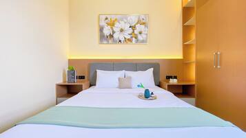 Deluxe Apartment (queenbed) | 1 bedroom, free WiFi, bed sheets