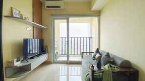 Living area - Enjoy Living 1BR at Paramount Skyline Apartment (Gading Serpong)