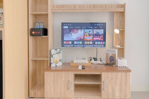 Interior - Cozy Studio Living Transpark Juanda Bekasi Timur Apartment (Bekasi)