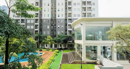 Modern Look 1BR Apartment at Silkwood Residence