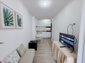 Deluxe Apartment (twin) | Living area