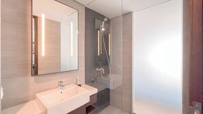 Deluxe-Studio (kingbed) | Badezimmer