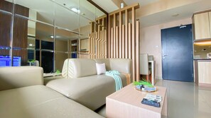 Deluxe Apartment (queenbed) | Living area