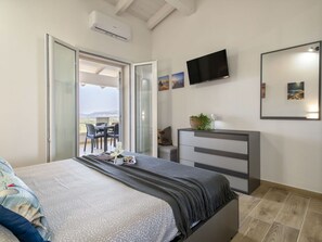 2 camere, culla da viaggio, Wi-Fi gratuito