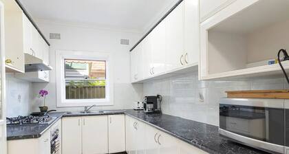 Belmore Brand new renovated 3Br house|AC & Parking
Share
Save