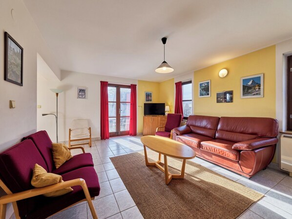 TV, fireplace, foosball - Green Valley Park Stárkov 10 by Interhome (Stárkov)