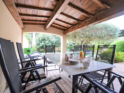 Maison de vacances privée avec piscine privée, WIFI, climatisation, TV, patio, animaux admis