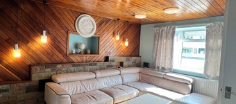 Central Kidlington House