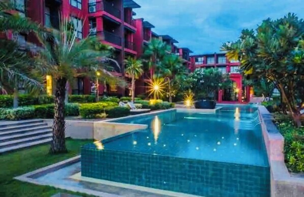 Pool