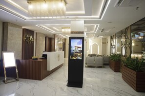Khu tiếp khách ở sảnh
