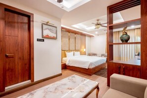 Free WiFi, bed sheets - Heavens Garden Emire (Guwahati)
