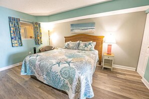 1 bedroom, iron/ironing board, free WiFi, bed sheets - 1BR Bay Watch, Direct Ocean Front, Pools-King  Bed (North Myrtle Beach)