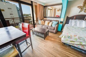 1 bedroom, iron/ironing board, free WiFi, bed sheets - New Double Queen Suite at Caravelle Resort, Views! (Myrtle Beach)