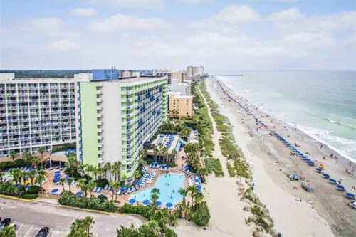 1BR-Direct Oceanfront, Updated, Pools @Coral Beach