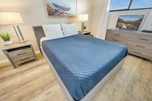 1 bedroom, iron/ironing board, free WiFi, bed sheets - Meridian Plaza 308 - 1 Bedroom (Myrtle Beach)