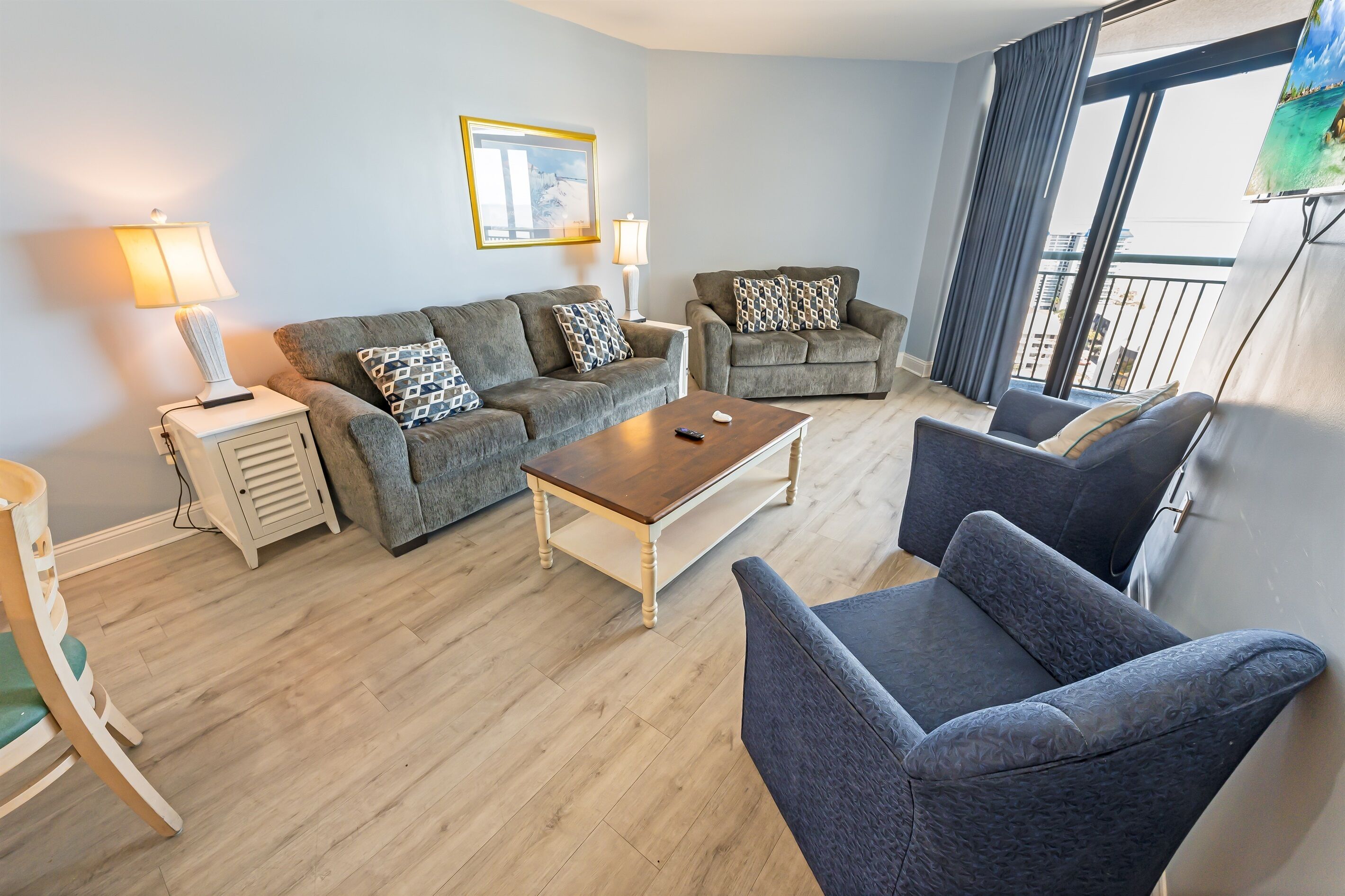 Large Living Area with Views of the Ocean, Beautifully Decorated