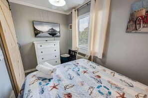 1 chambre, fer et planche à repasser, Wi-Fi gratuit, draps fournis