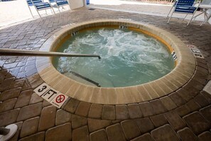 Outdoor spa tub - Coastal condo with hot tub & pools (North Myrtle Beach)