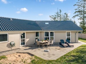 Outdoor dining - "Elektra" - 450m from the sea by Interhome (Blåvand)