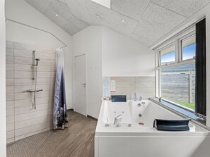 Bathroom - "Elektra" - 450m from the sea by Interhome (Blåvand)