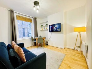 Smart TV, books